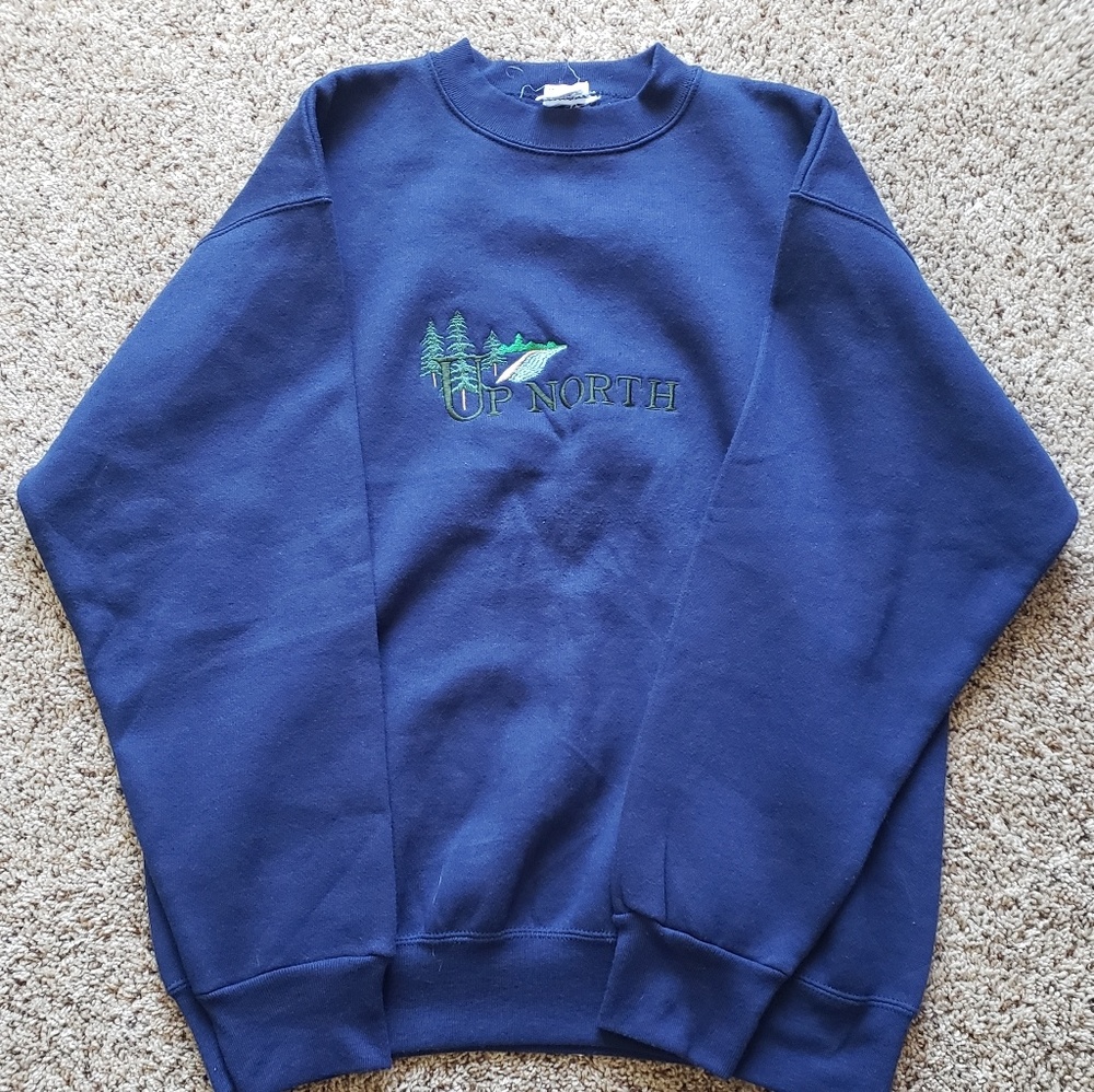 VINTAGE Up North crewneck
